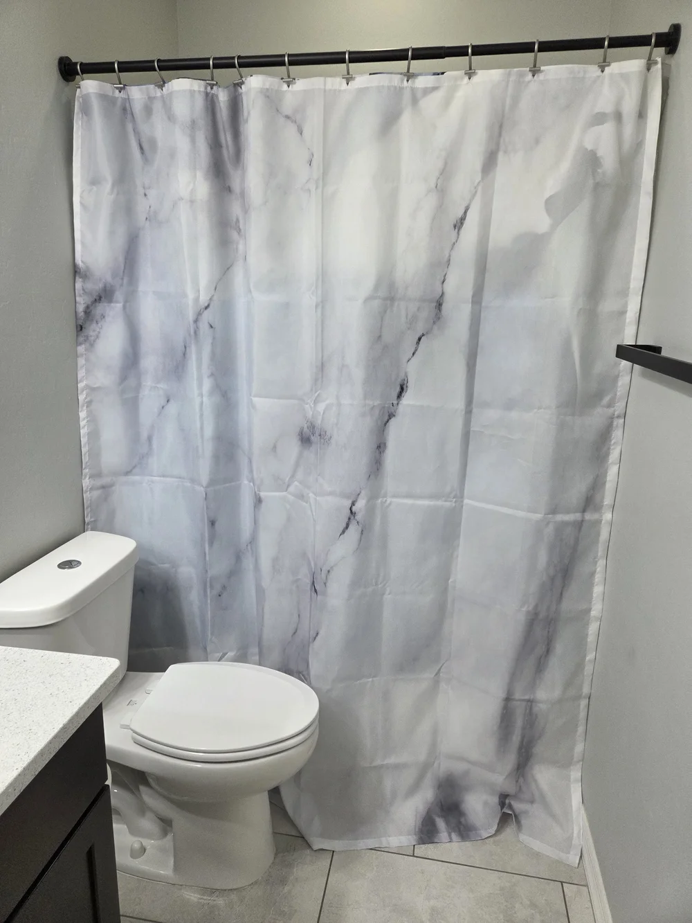 Marble-Pattern Shower Curtain - White Gray